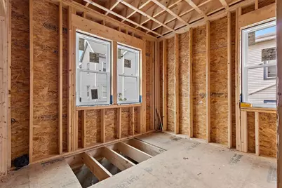 17 Ashton St, Everett, MA 02149 - Photo 32