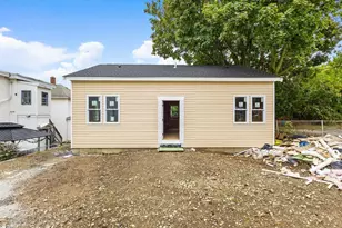 17 Ashton St, Everett, MA 02149 - Photo 28
