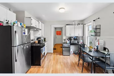 17 Ashton St, Everett, MA 02149 - Photo 8