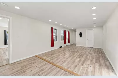 196 Clarendon Ave, Chicopee, MA 01013 - Photo 6