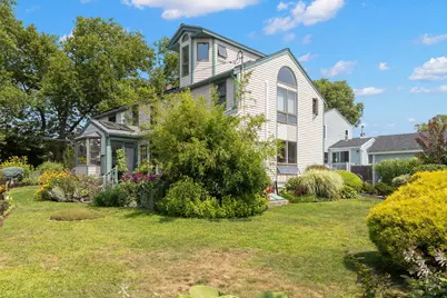 17 Sutton Ave, Salem, MA 01970 - Photo 1