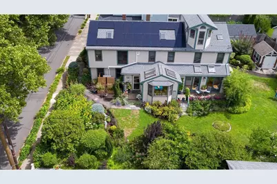 17 Sutton Ave, Salem, MA 01970 - Photo 8