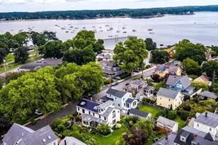 17 Sutton Ave, Salem, MA 01970 - Photo 4