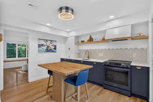 26 Fifer Ln, Lexington, MA 02420 - Photo 2