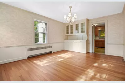 25 Arlington St, Winchester, MA 01890 - Photo 4