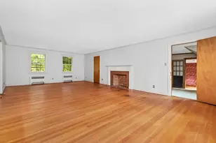 25 Arlington St, Winchester, MA 01890 - Photo 2
