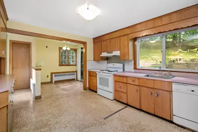 25 Arlington St, Winchester, MA 01890 - Photo 6