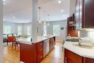 104 Holland St, Somerville, MA 02144 - Photo 10