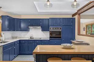 43 Heather Ln, Falmouth, MA 02556 - Photo 10