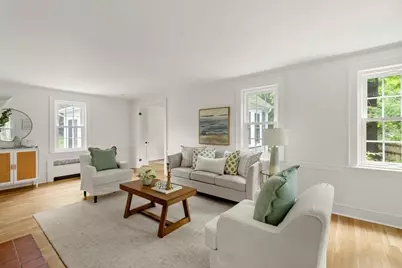 94 High St, Hingham, MA 02043 - Photo 2