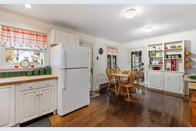 124 Prescott St, Reading, MA 01867 - Photo 12