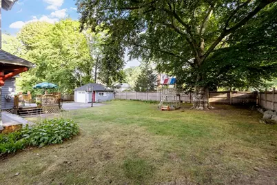 124 Prescott St, Reading, MA 01867 - Photo 38