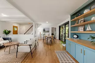 78 Forest St, Wakefield, MA 01880 - Photo 8