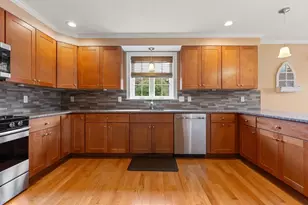 101 Sawmill Ln, Hanson, MA 02341 - Photo 6