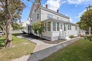 24 East St, Northbridge, MA 01588 - Photo 2
