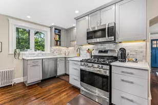 22 Elmwood Ave, Dedham, MA 02026 - Photo 24