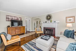 22 Elmwood Ave, Dedham, MA 02026 - Photo 14