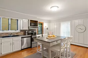 15 Myrtle St, Beverly, MA 01915 - Photo 8