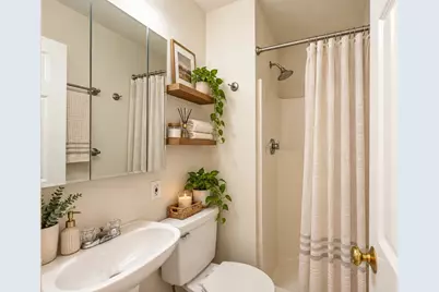 430 E 3rd St. #3, Boston, MA 02127 - Photo 8