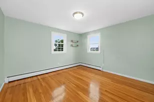 203 Woburn St, Medford, MA 02155 - Photo 12