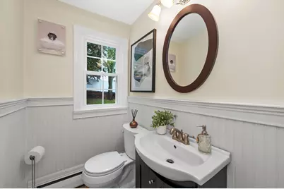 203 Woburn Street, Medford, MA 02155 - Photo 8