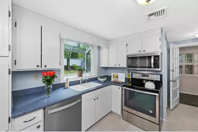 203 Woburn Street, Medford, MA 02155 - Photo 6