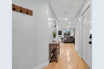 74 Everett St #3, Boston, MA 02128 - Photo 8