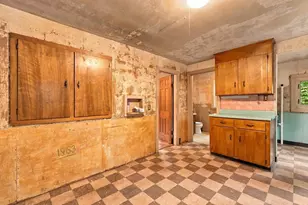 571 State St, Hanson, MA 02341 - Photo 12