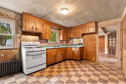 571 State St, Hanson, MA 02341 - Photo 10