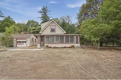 571 State St, Hanson, MA 02341 - Photo 2