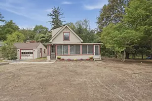 571 State St, Hanson, MA 02341 - Photo 2