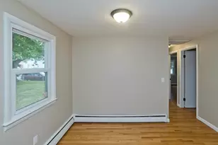 82 Gill St, Chicopee, MA 01013 - Photo 10