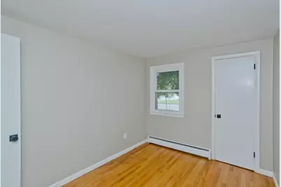 82 Gill St, Chicopee, MA 01013 - Photo 20