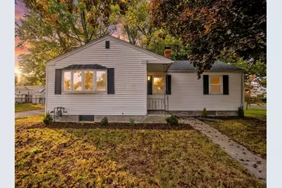 82 Gill St, Chicopee, MA 01013 - Photo 2