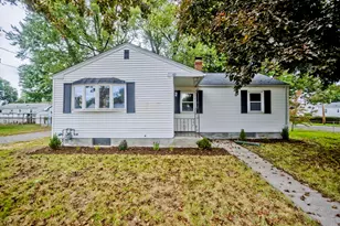 82 Gill St, Chicopee, MA 01013 - Photo 1