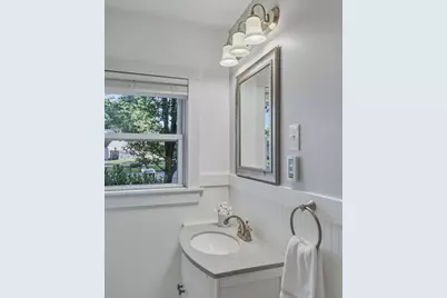 34 Skyridge Ln, Springfield, MA 01128 - Photo 28