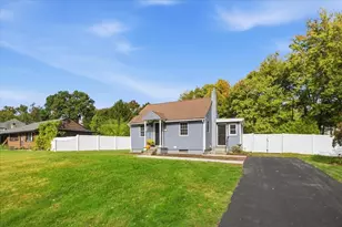 141 New Ludlow Rd, Granby, MA 01033 - Photo 2