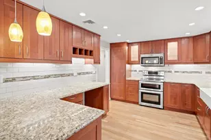 14 Highgate St, Needham, MA 02492 - Photo 4