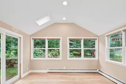 14 Highgate St, Needham, MA 02492 - Photo 10