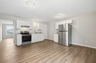 4 Phelps Ave, Westfield, MA 01085 - Photo 4
