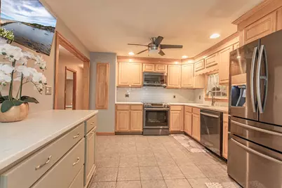 191 Cynthia Dr, Raynham, MA 02767 - Photo 4