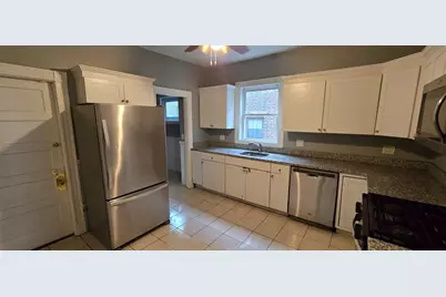 19 Marlborough St #2, Chelsea, MA 02150 - Photo 4