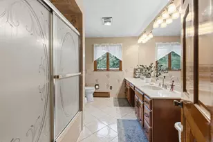 15 Madison Ct, Westport, MA 02790 - Photo 22