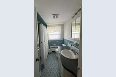 28 Fisher St, Walpole, MA 02081 - Photo 6
