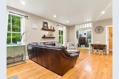 63 Wood St, Holden, MA 01522 - Photo 6