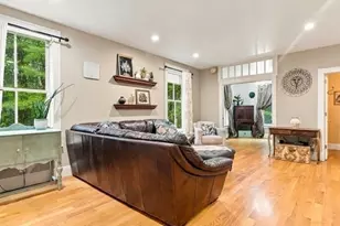 63 Wood St, Holden, MA 01522 - Photo 6