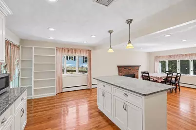 25 Evelyn Pl, Quincy, MA 02171 - Photo 6