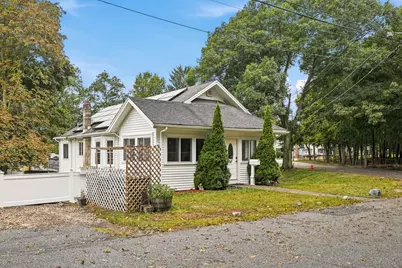 206 Fays Ave, Lynn, MA 01904 - Photo 2