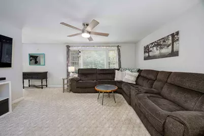 2 Elm Street #B, Medway, MA 02053 - Photo 2