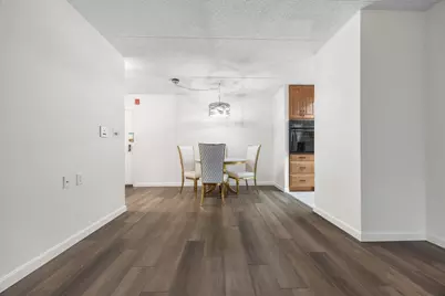 180 Green Street #411, Melrose, MA 02176 - Photo 6